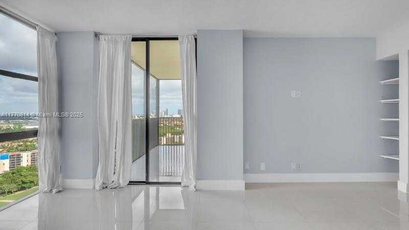 Small Image of 20301 WEST COUNTRY CLUB DR #2622, Aventura Number 35