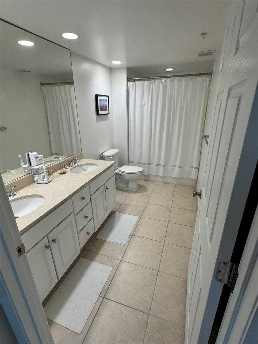 Small Image of 2000 NORTH BAYSHORE DR #616, Miami Number 12
