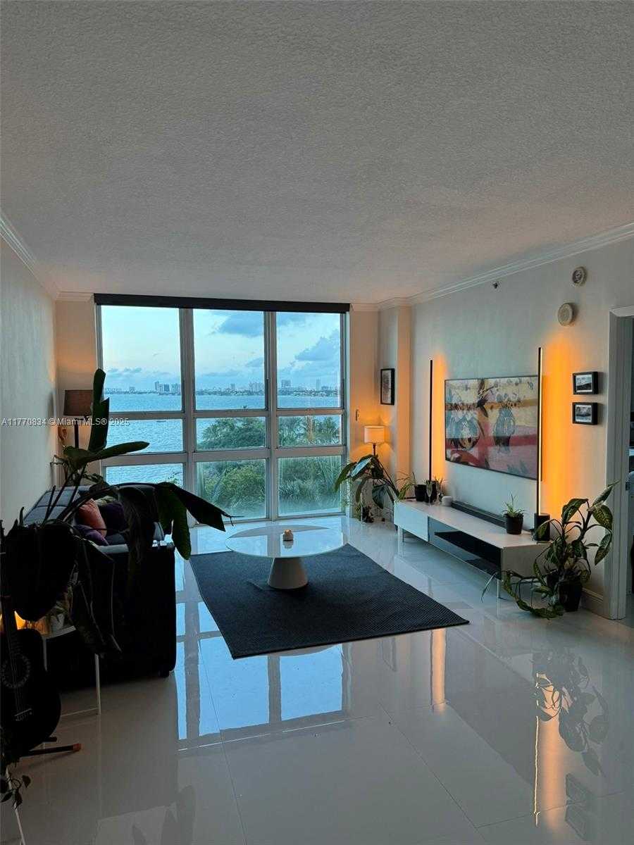 Small Image of 2000 NORTH BAYSHORE DR #616, Miami Number 5