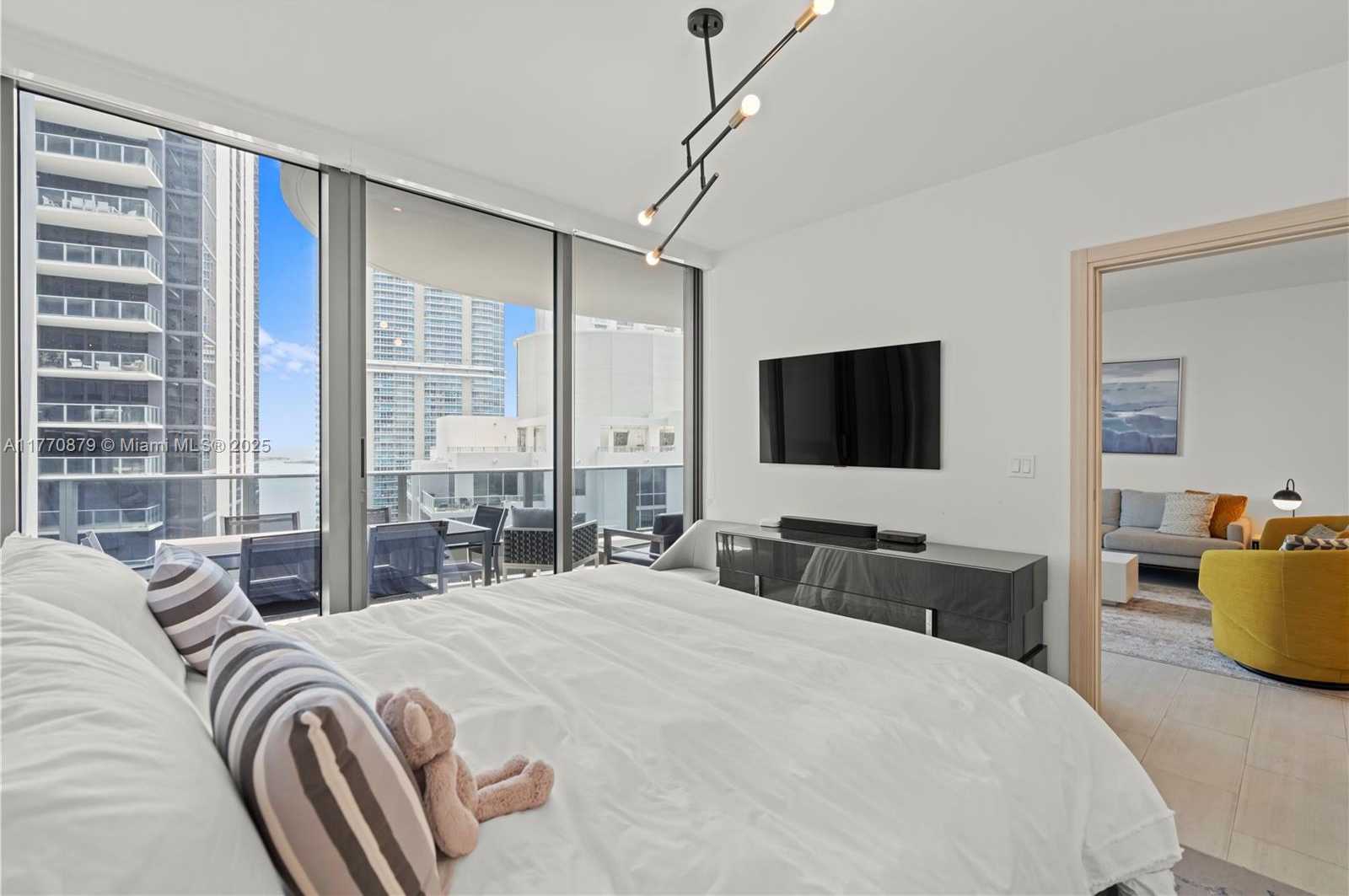Small Image of 1000 EAST BRICKELL PLZ #3803, Miami Number 17