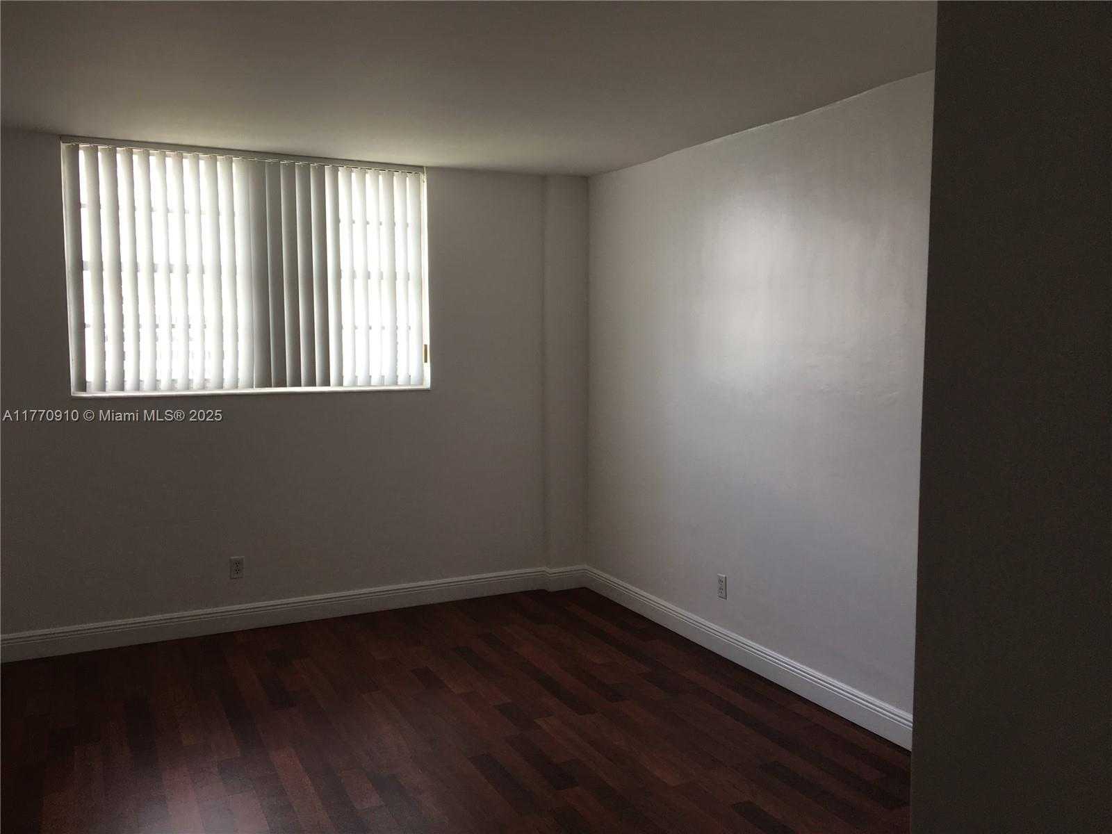 Small Image of 19390 COLLINS AVE #1423, Sunny Isles Beach Number 21