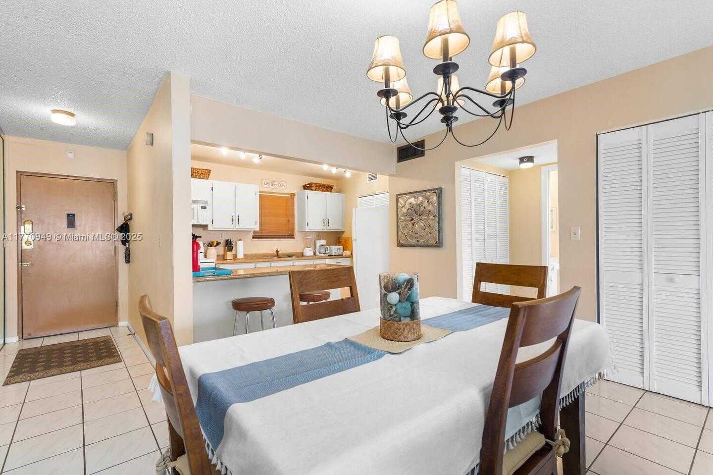 Small Image of 201 178TH DR #529, Sunny Isles Beach Number 8