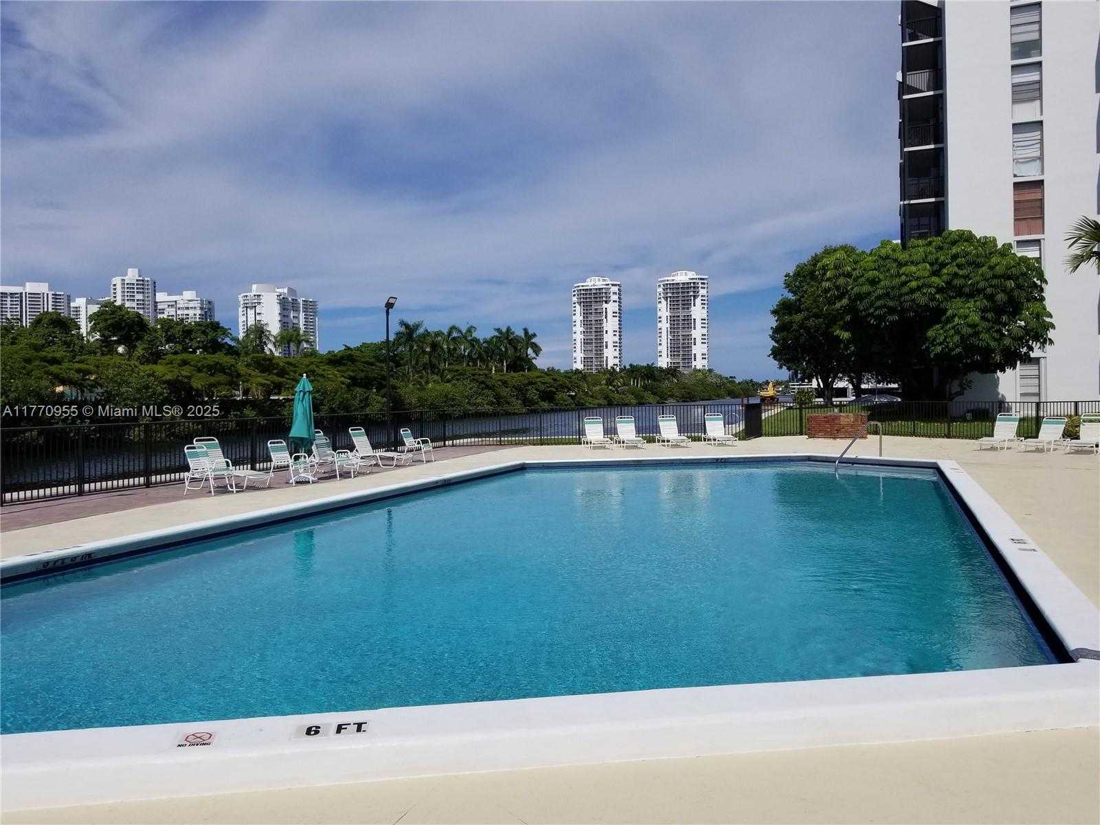 Small Image of 3401 NORTH COUNTRY CLUB DR #211, Aventura Number 20