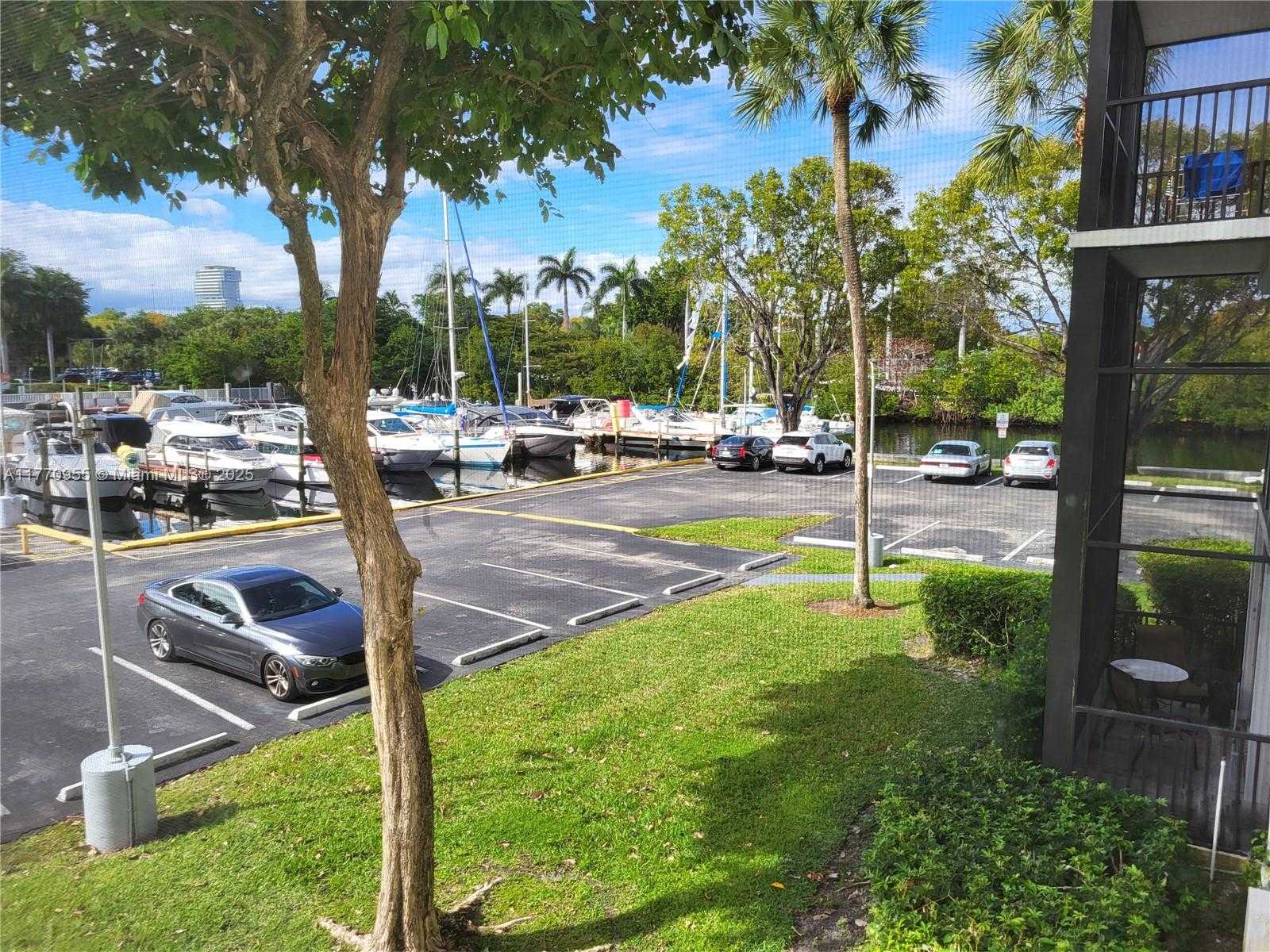 Small Image of 3401 NORTH COUNTRY CLUB DR #211, Aventura Number 22