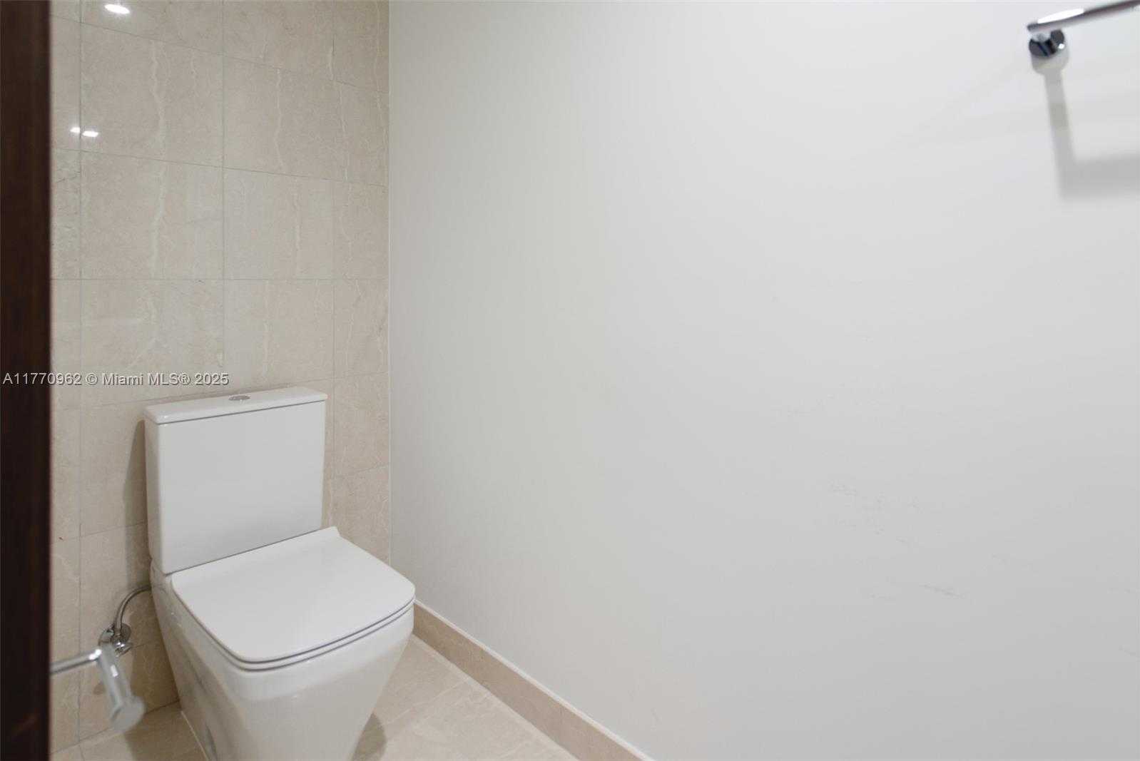 Small Image of 1000 BRICKELL PLZ #4415, Miami Number 21