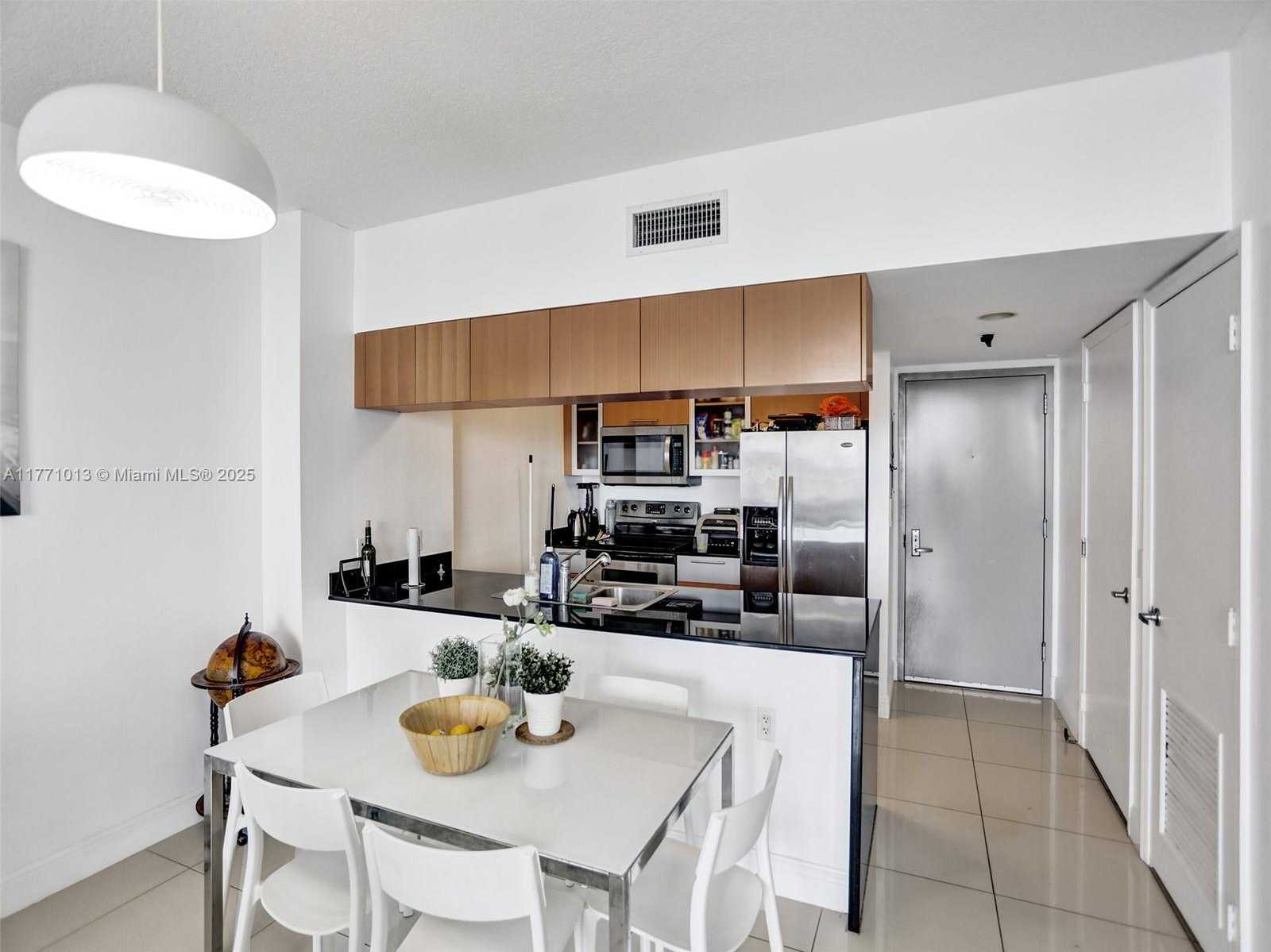 Small Image of 1750 NORTH BAYSHORE DR #PH5412, Miami Number 10