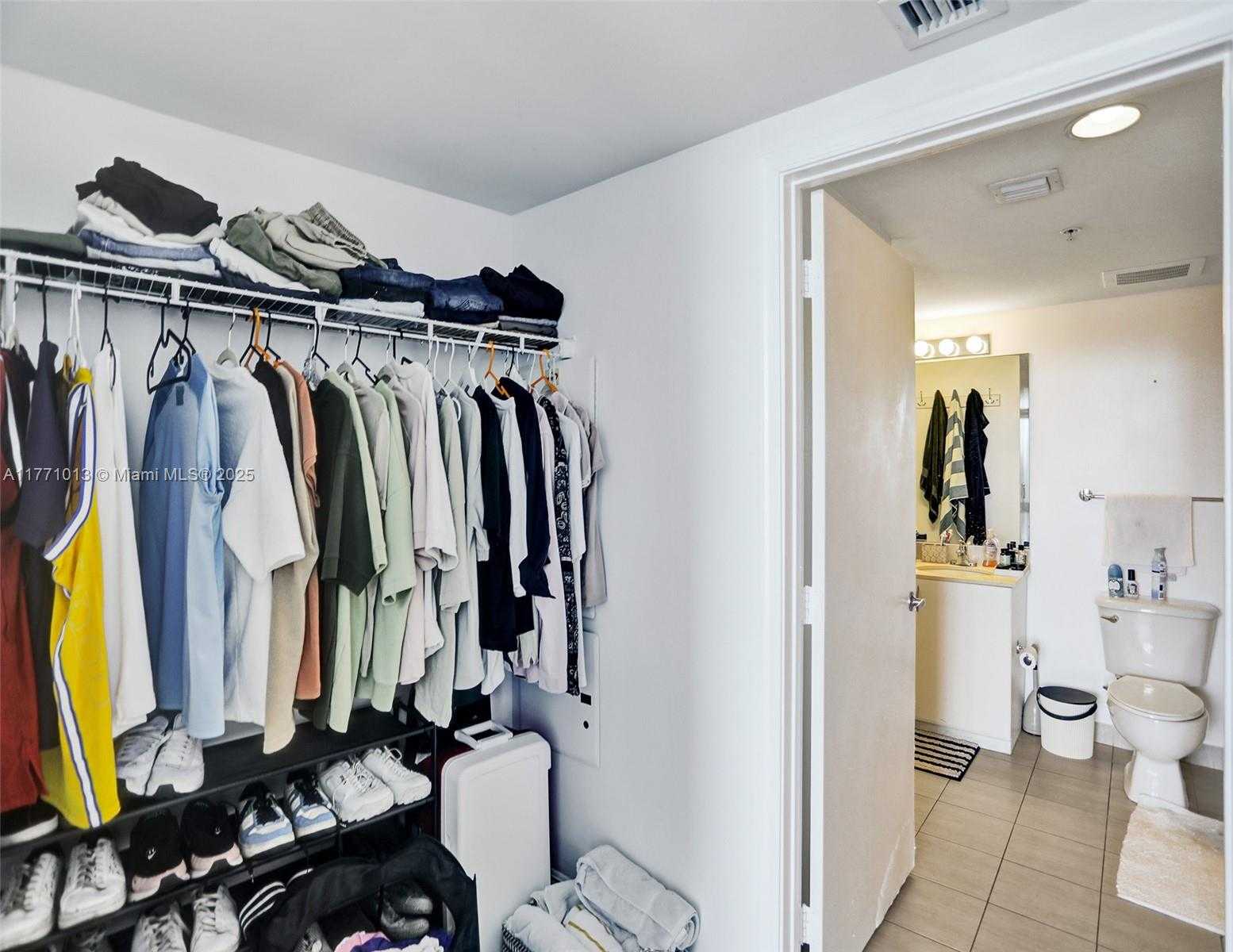 Small Image of 1750 NORTH BAYSHORE DR #PH5412, Miami Number 15