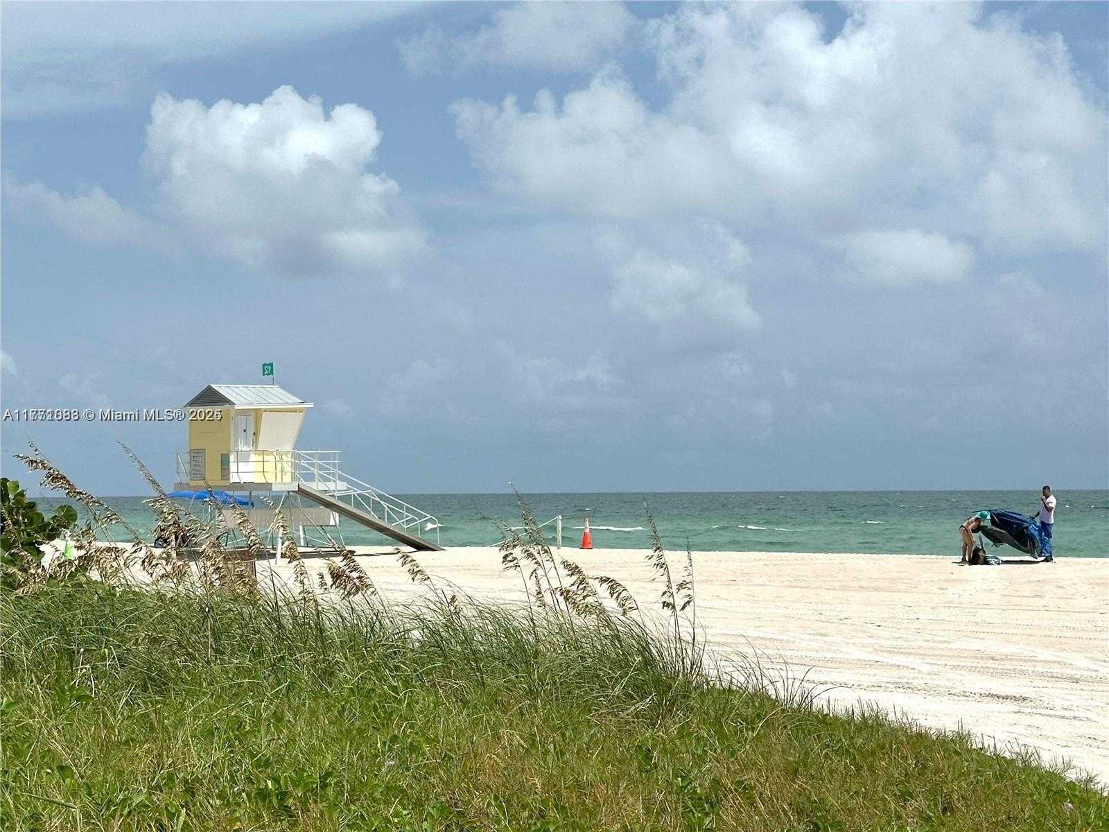 Small Image of 100 BAYVIEW DR #222, Sunny Isles Beach Number 15