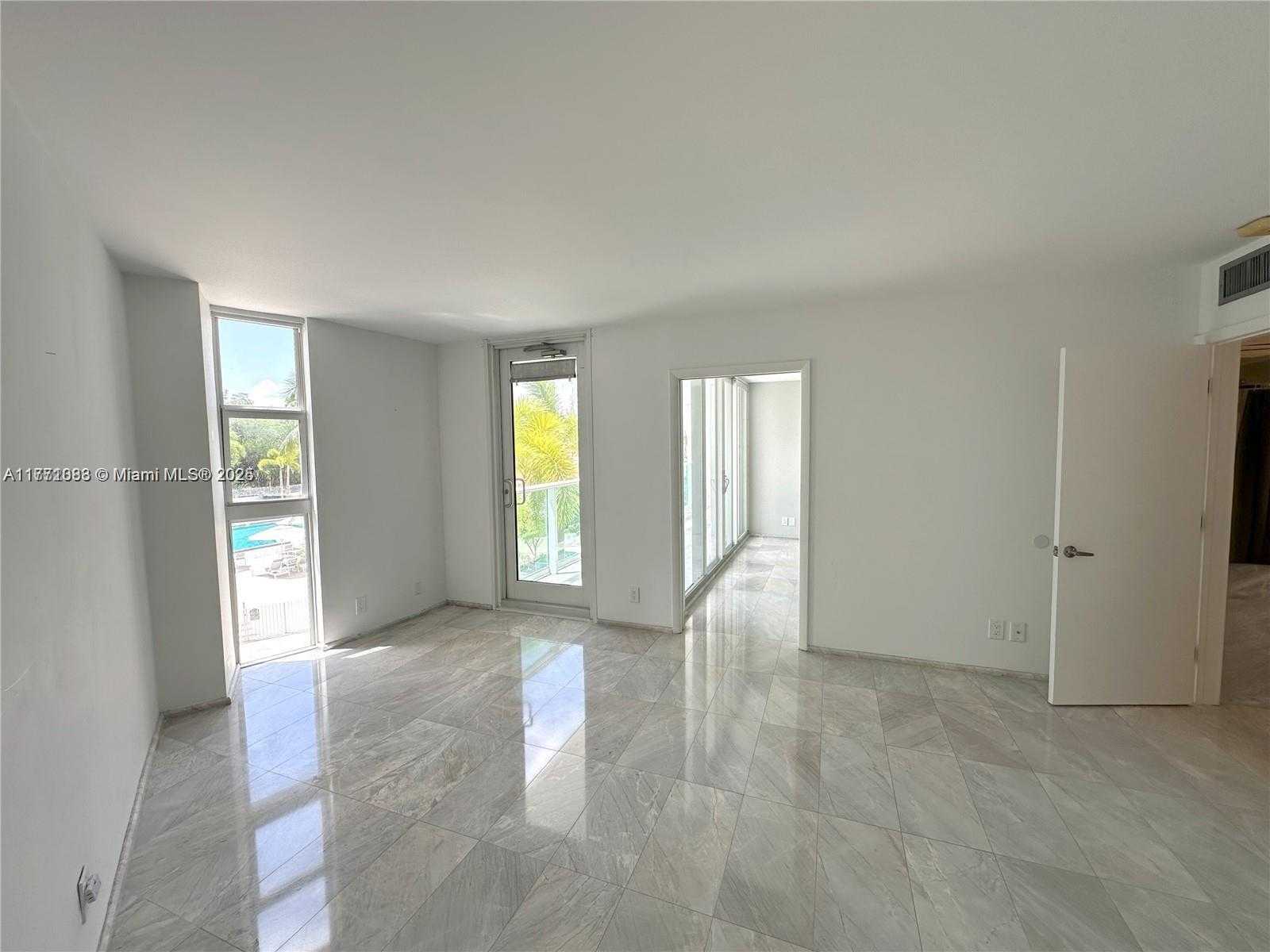 Small Image of 100 BAYVIEW DR #222, Sunny Isles Beach Number 6
