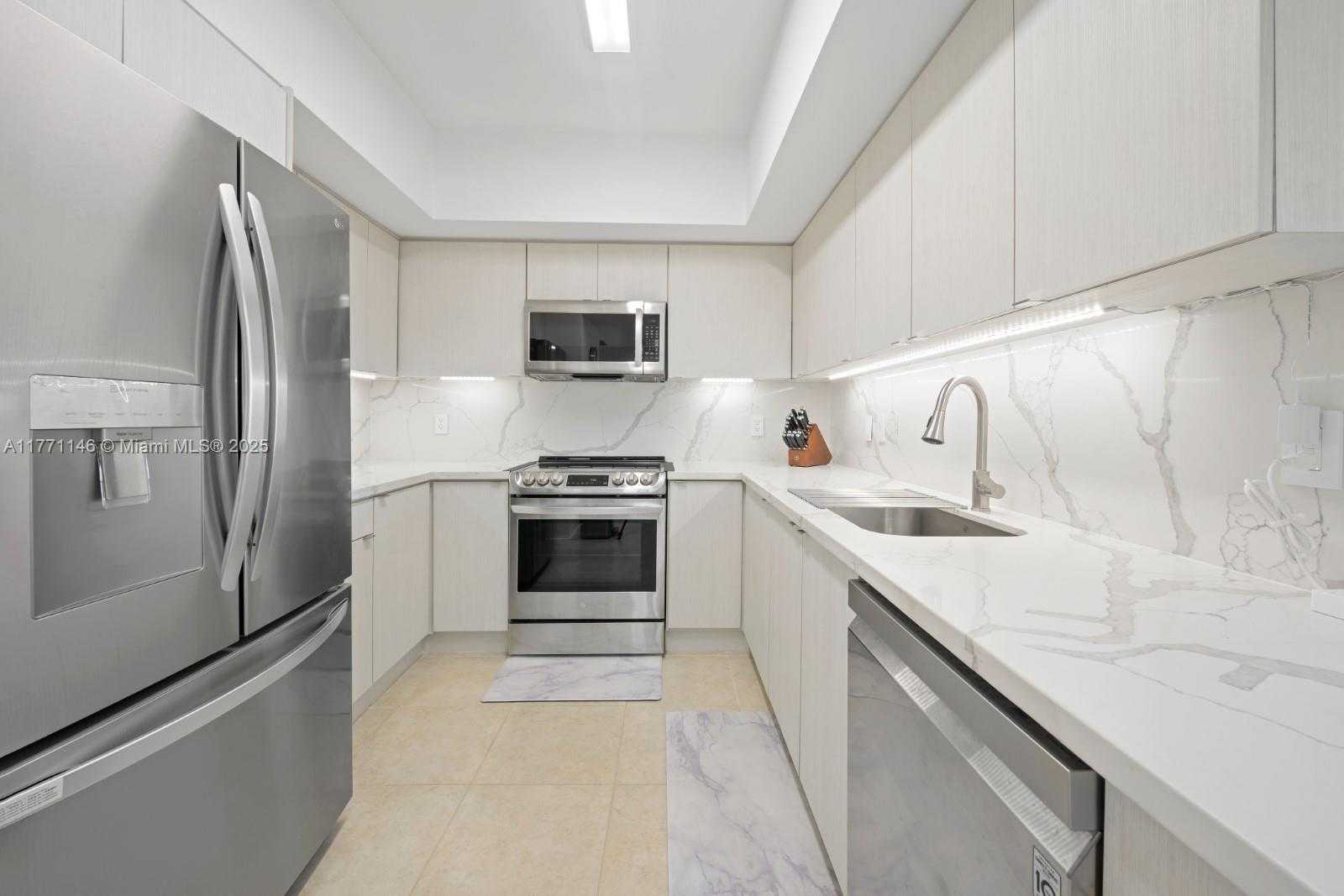Small Image of 16699 COLLINS AVE #3306, Sunny Isles Beach Number 6