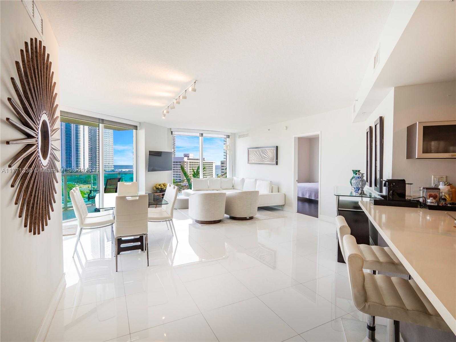 Small Image of 200 Sunny Isles Blvd, Sunny Isles Beach, FL 33160, USA Number 2