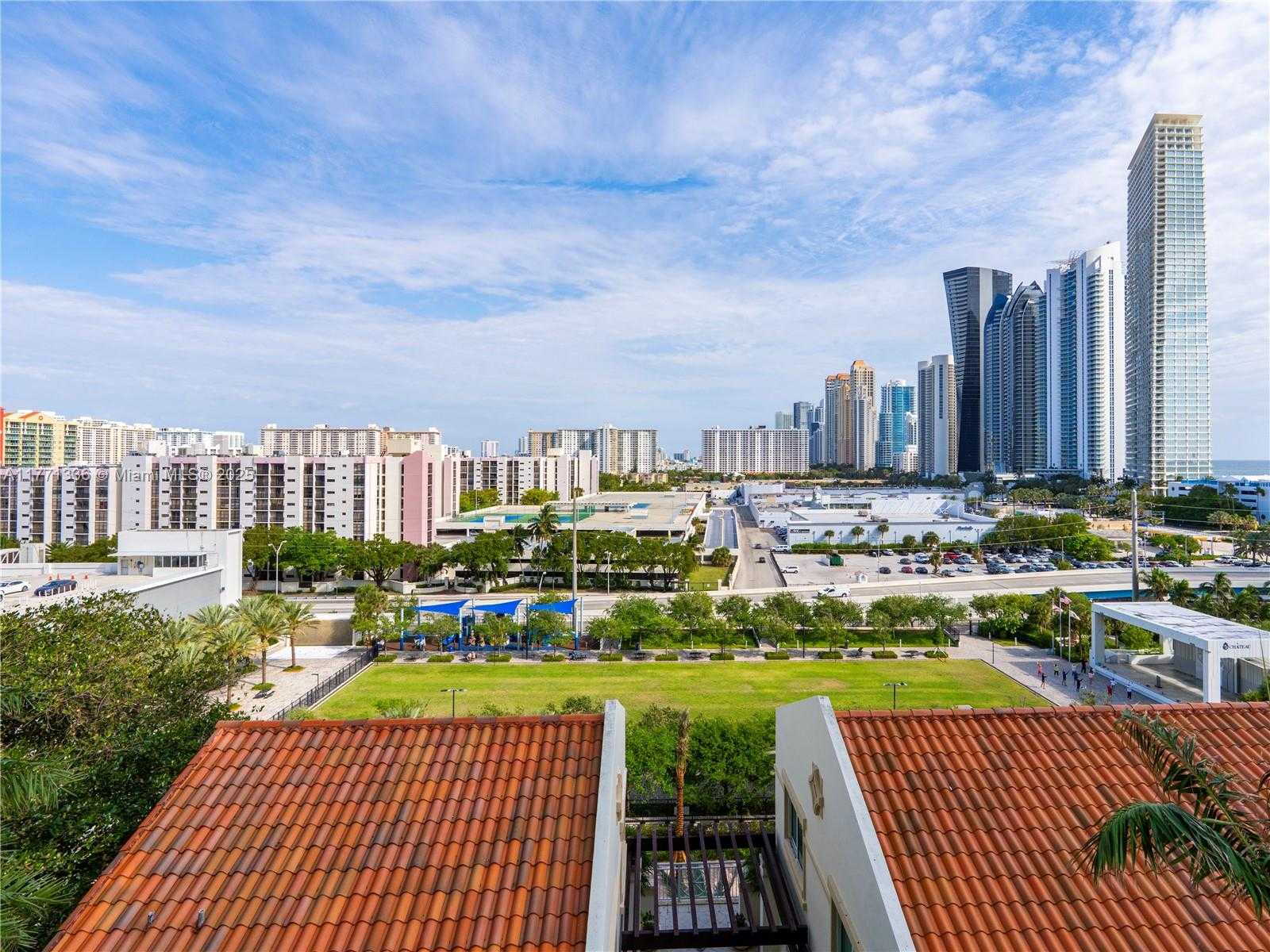 Small Image of 200 Sunny Isles Blvd, Sunny Isles Beach, FL 33160, USA Number 20