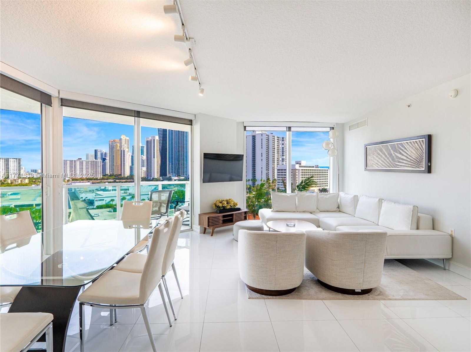 Small Image of 200 Sunny Isles Blvd, Sunny Isles Beach, FL 33160, USA Number 3