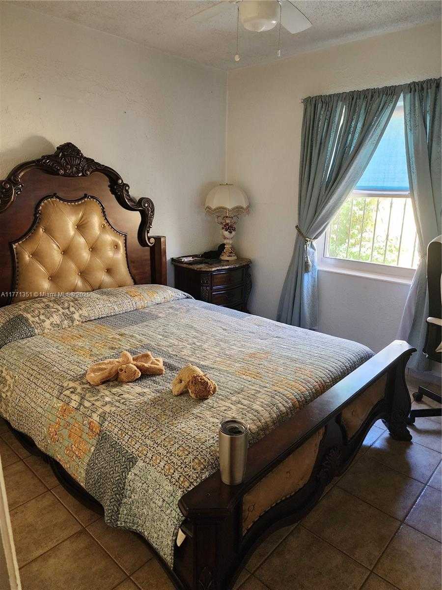 Small Image of 661 EAST 43RD ST, Hialeah Number 13