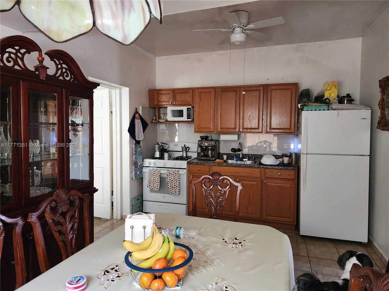 Small Image of 661 EAST 43RD ST, Hialeah Number 4