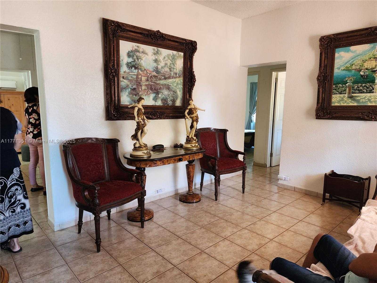 Small Image of 661 EAST 43RD ST, Hialeah Number 5
