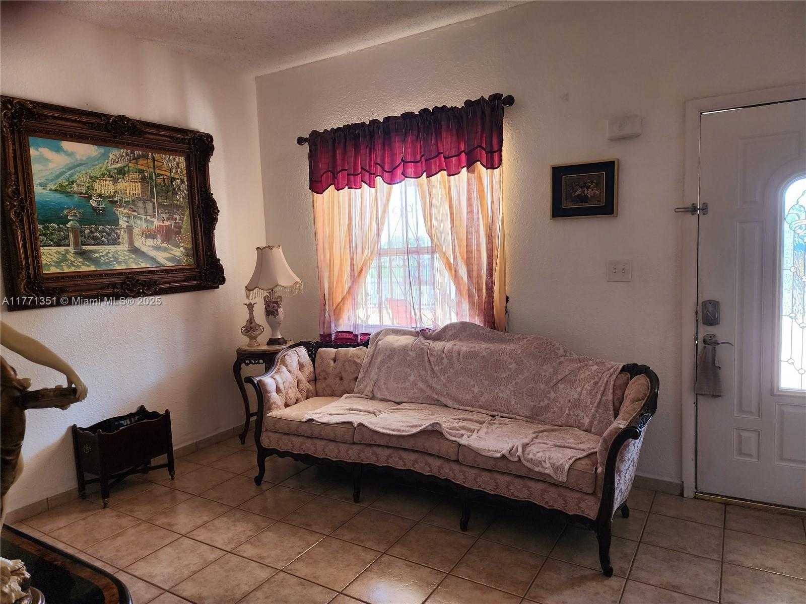 Small Image of 661 EAST 43RD ST, Hialeah Number 6