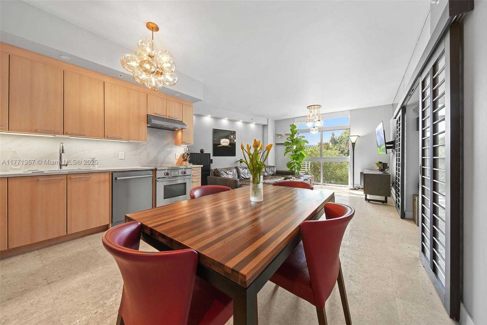Small Image of 2001 MERIDIAN AVE #308, Miami Beach Number 10