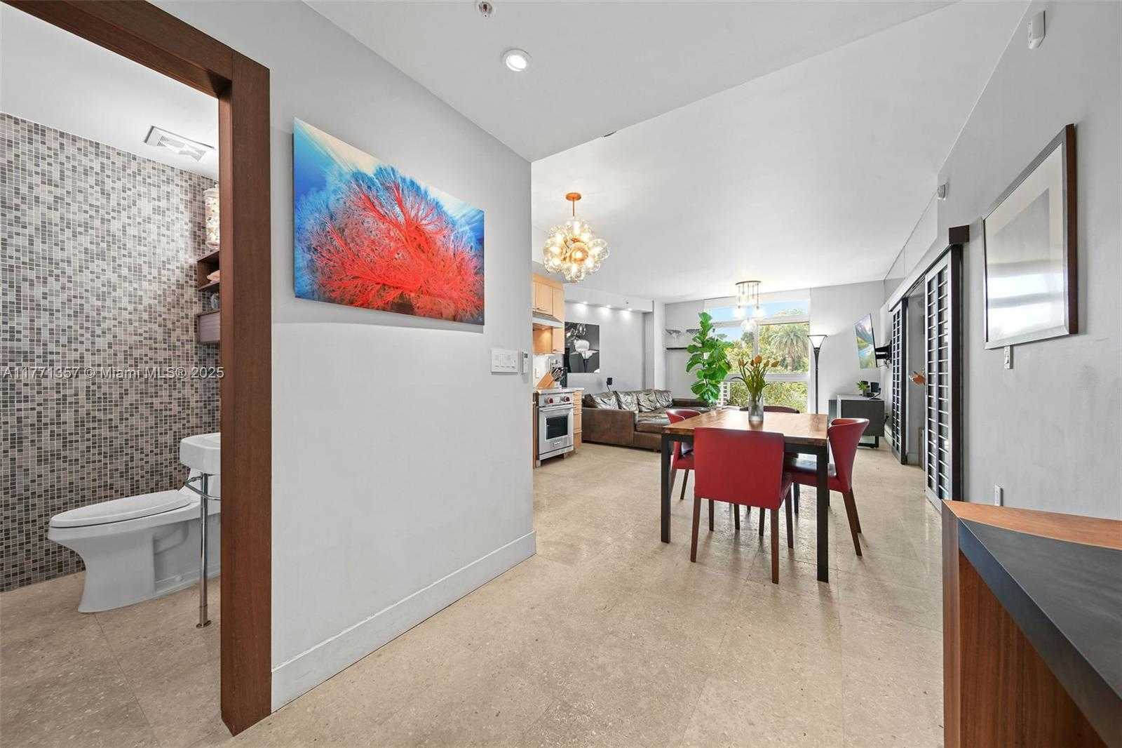 Small Image of 2001 MERIDIAN AVE #308, Miami Beach Number 18