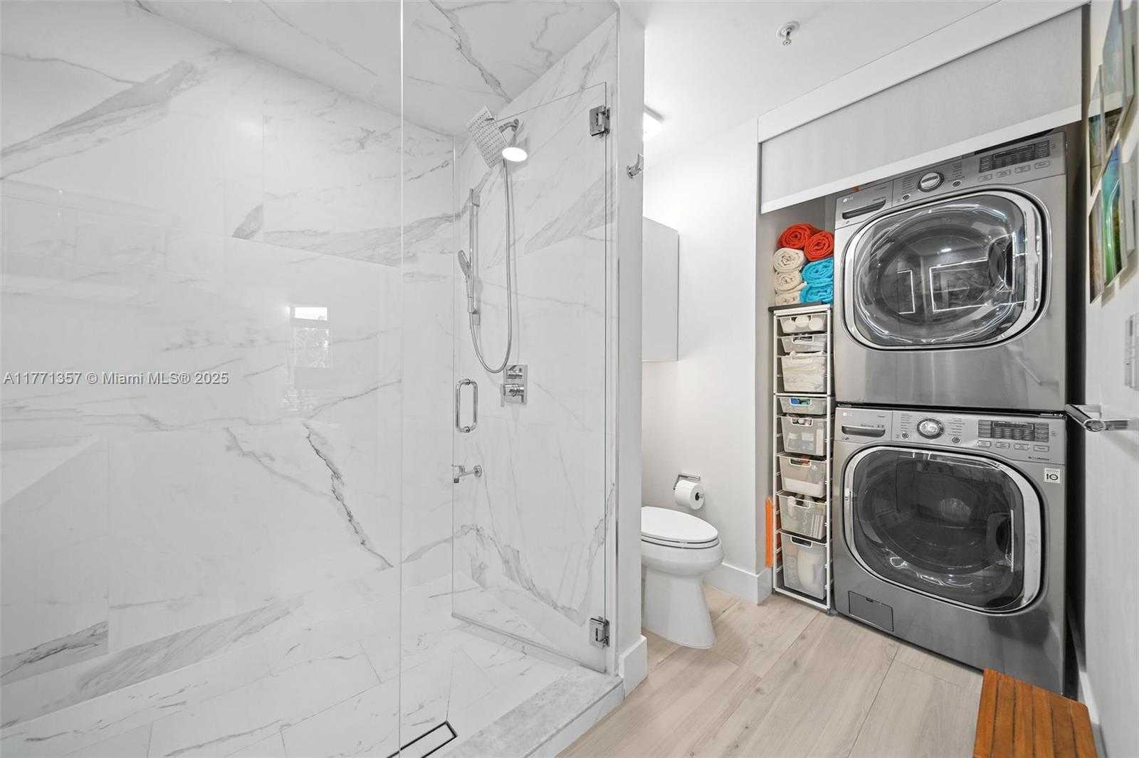 Small Image of 2001 MERIDIAN AVE #308, Miami Beach Number 23