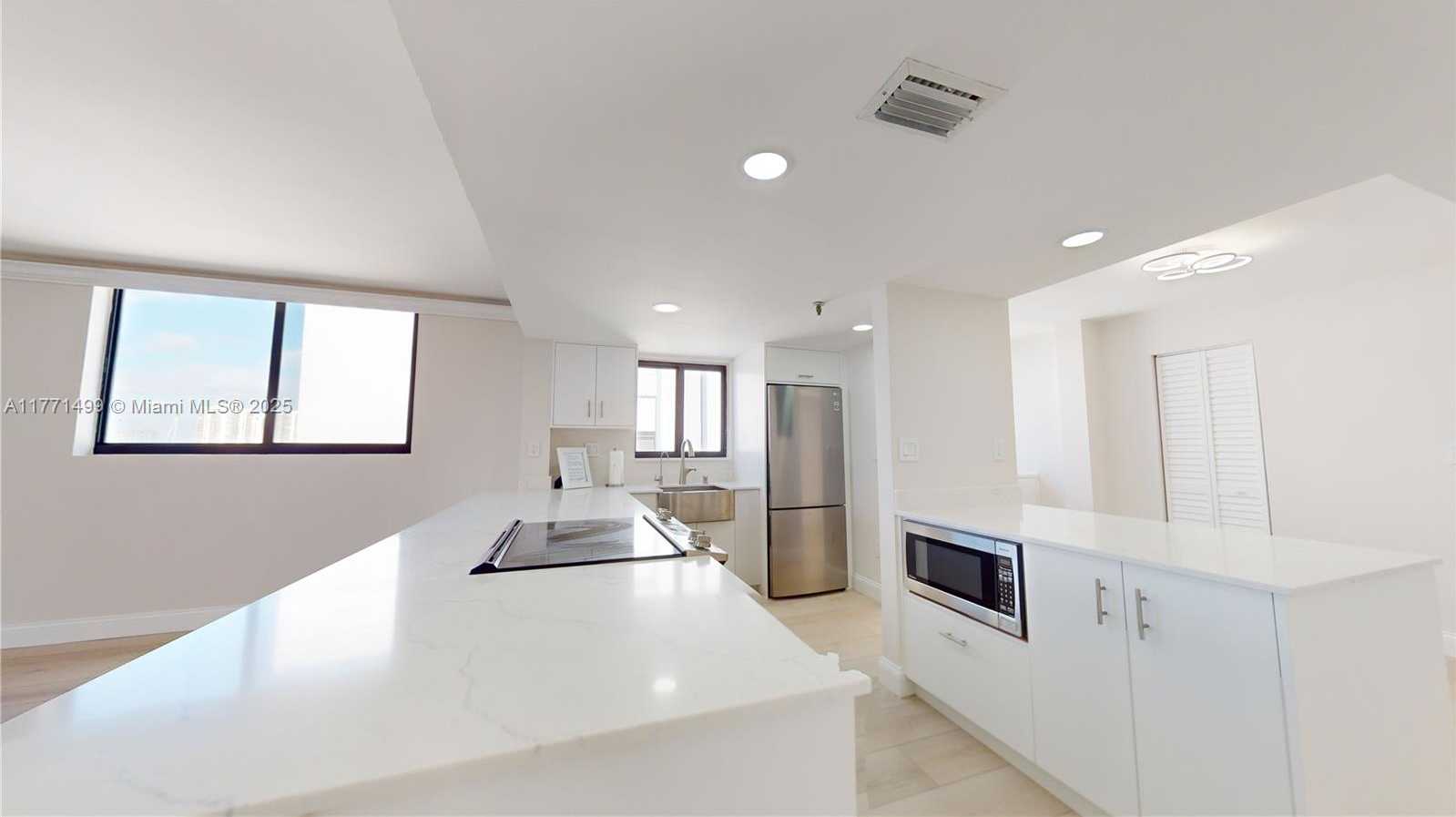Small Image of 17878 NORTH BAY RD #407, Sunny Isles Beach Number 16