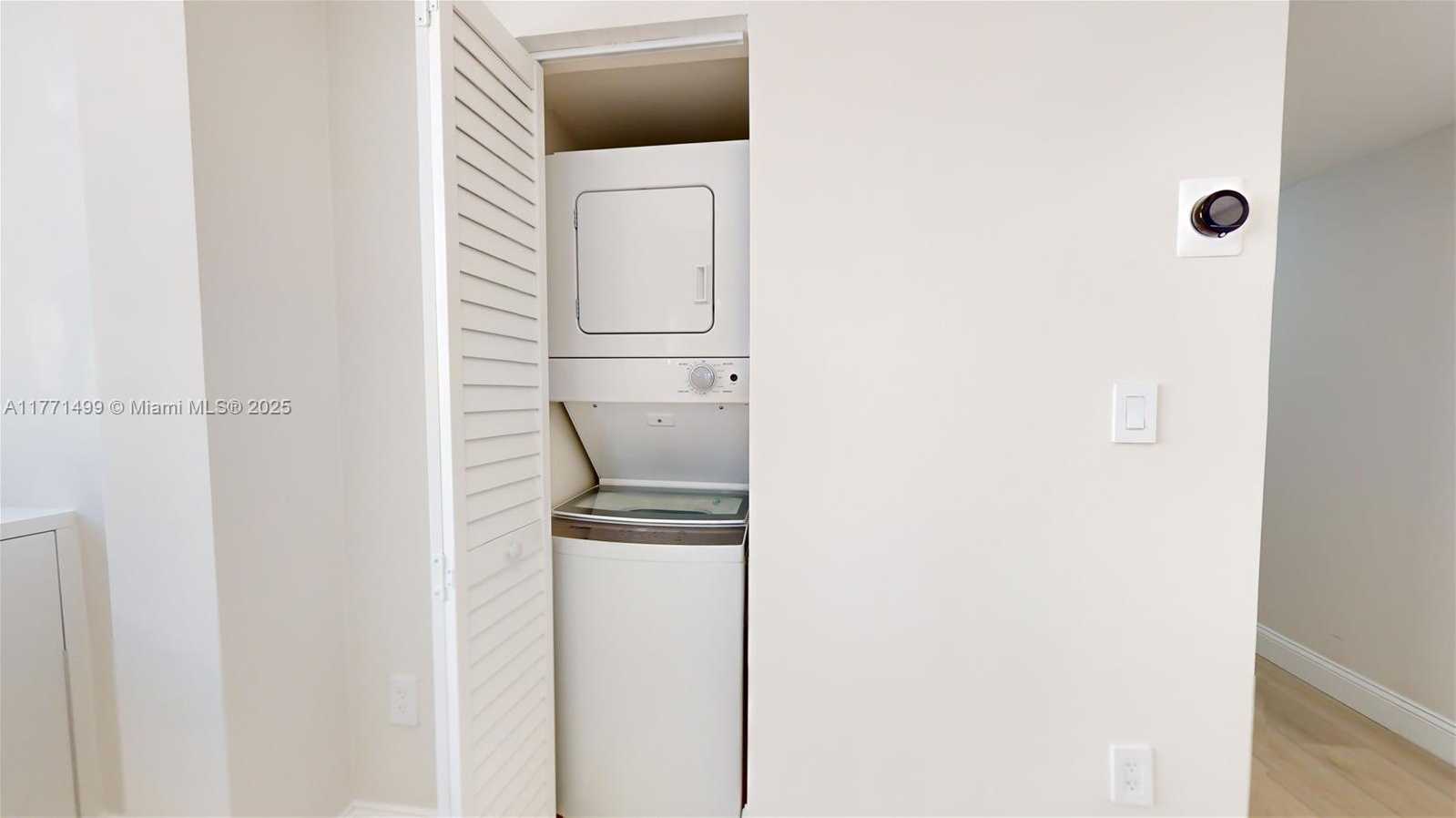 Small Image of 17878 NORTH BAY RD #407, Sunny Isles Beach Number 19
