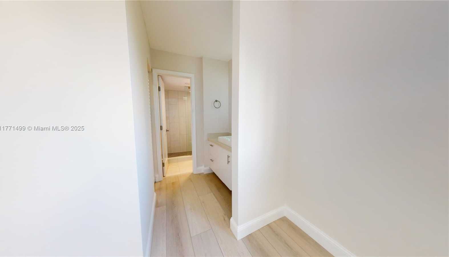 Small Image of 17878 NORTH BAY RD #407, Sunny Isles Beach Number 38
