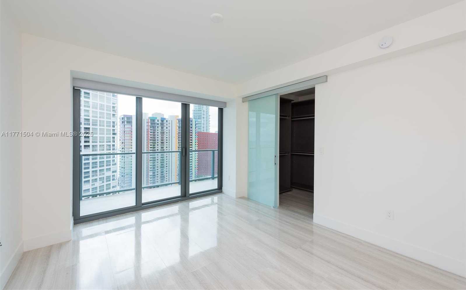 Small Image of 1451 BRICKELL AVE #2103, Miami Number 12