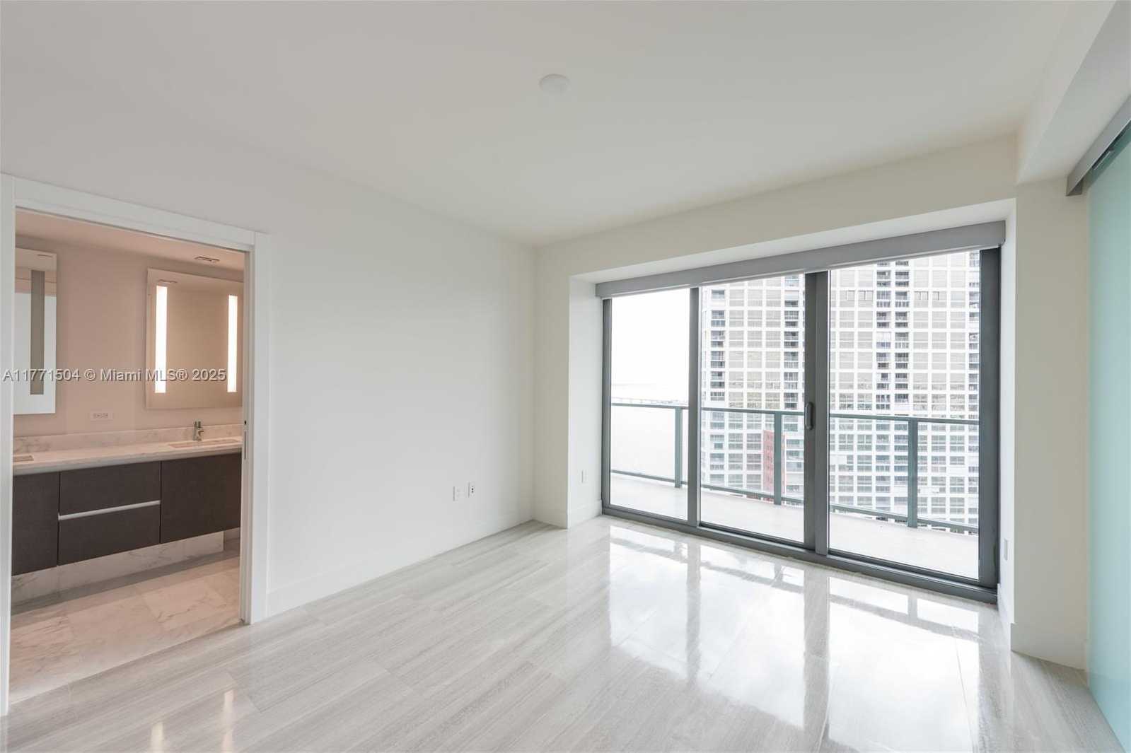 Small Image of 1451 BRICKELL AVE #2103, Miami Number 14
