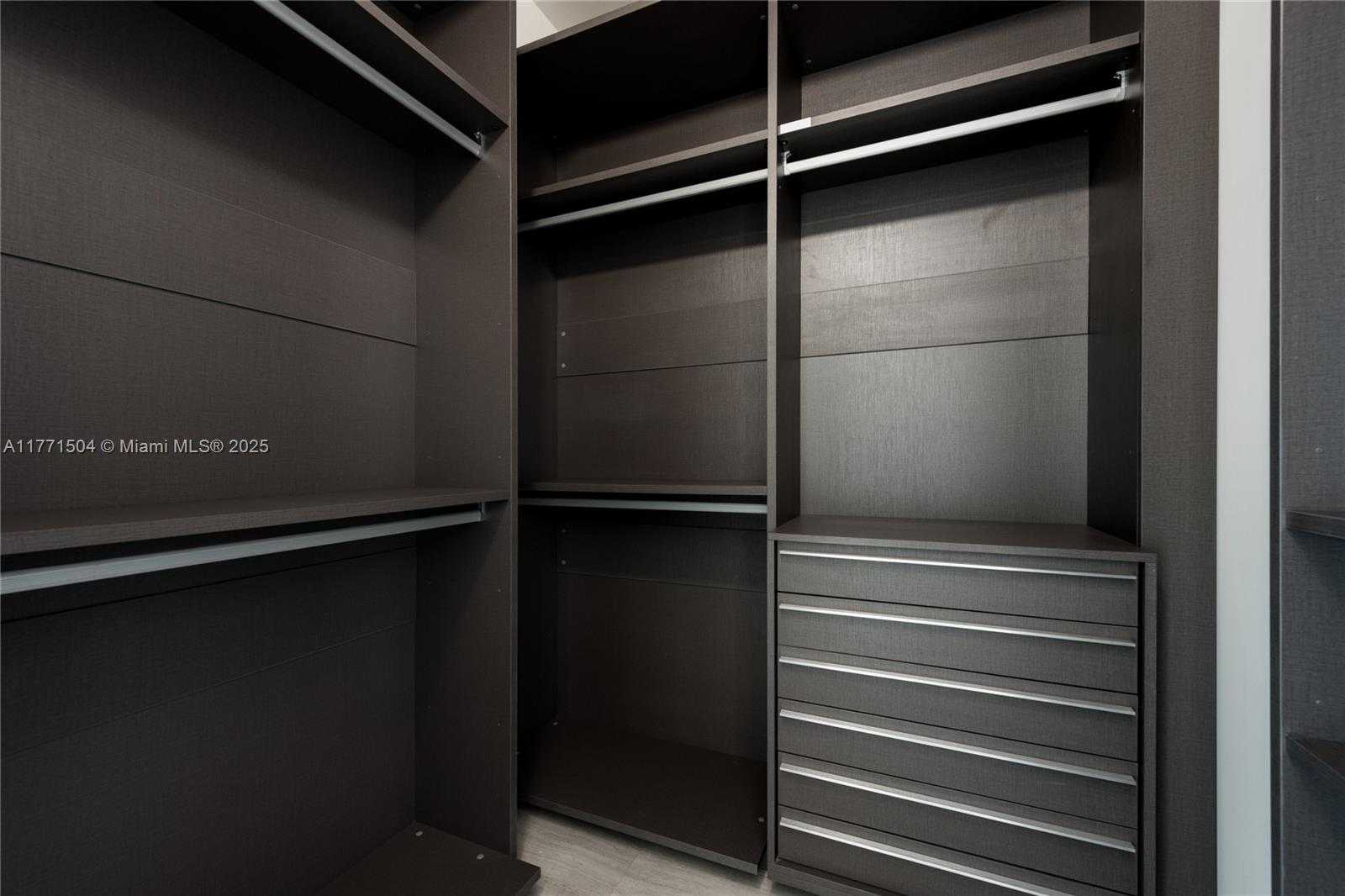 Small Image of 1451 BRICKELL AVE #2103, Miami Number 15