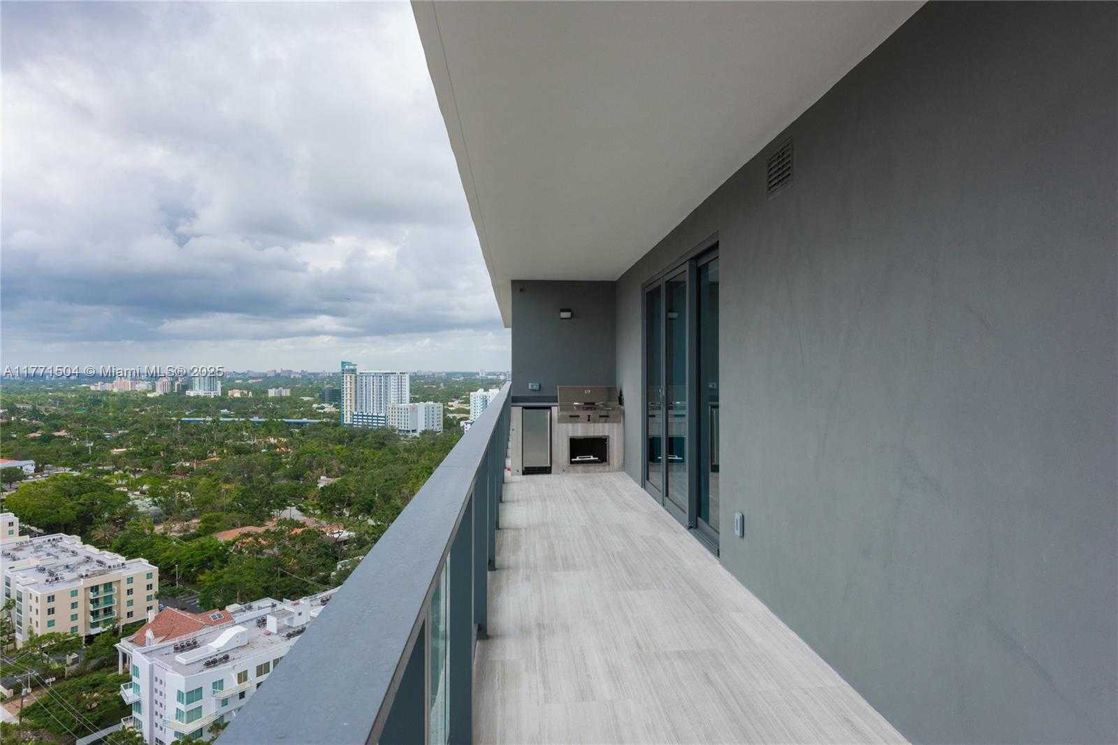 Small Image of 1451 BRICKELL AVE #2103, Miami Number 2