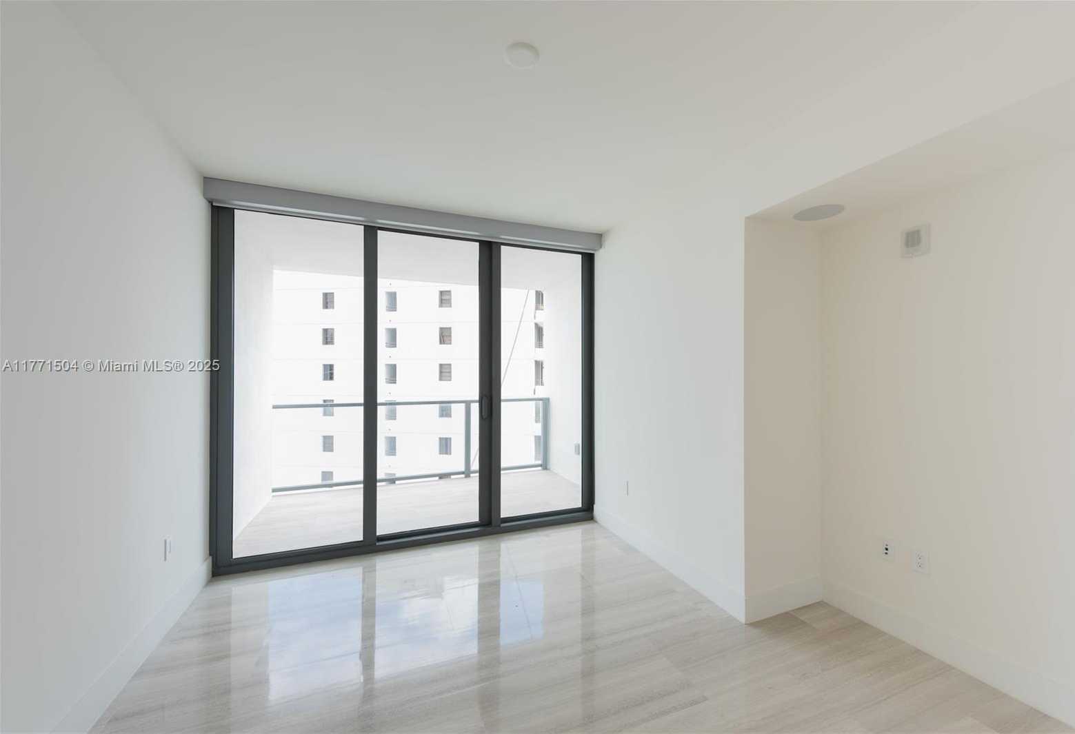 Small Image of 1451 BRICKELL AVE #2103, Miami Number 9