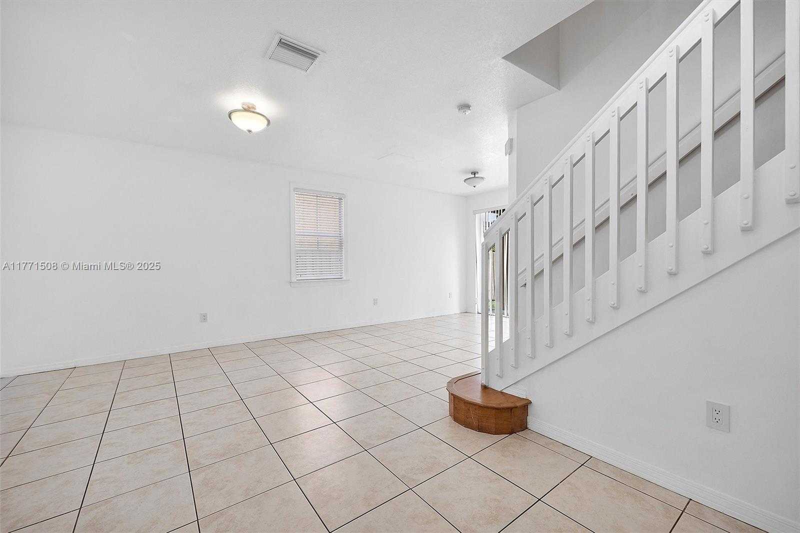 Small Image of 6161 SOUTH WEST 157TH PL, Miami Number 11