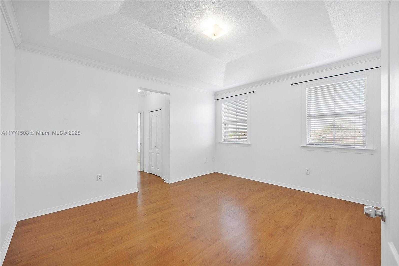 Small Image of 6161 SOUTH WEST 157TH PL, Miami Number 20