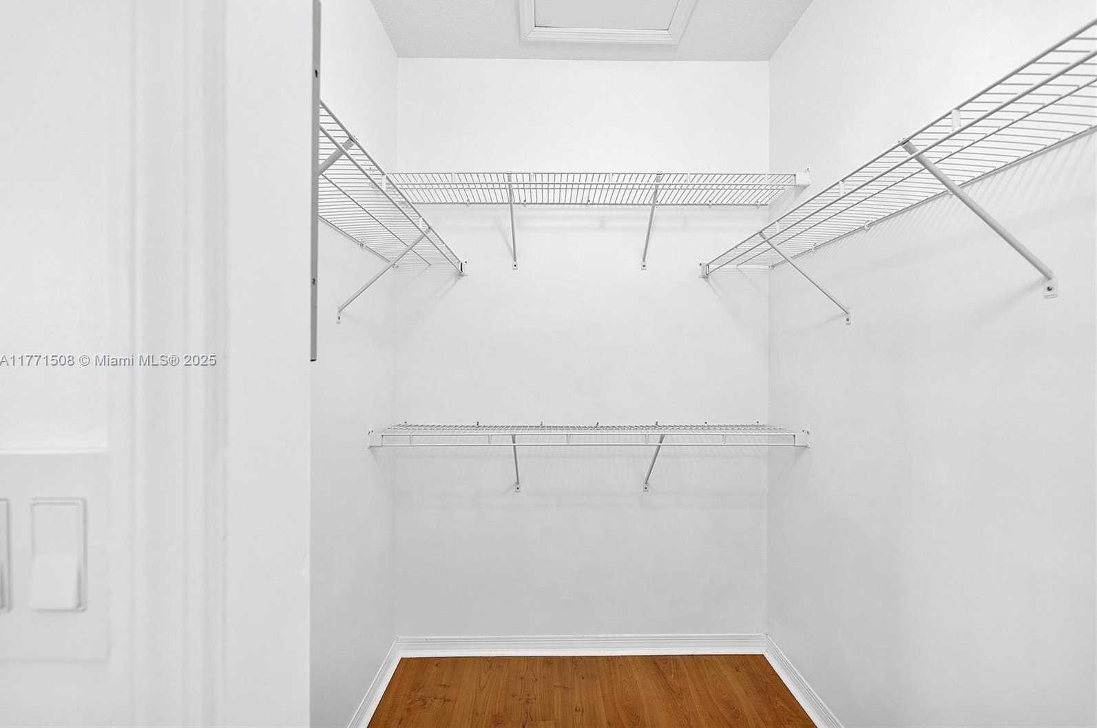 Small Image of 6161 SOUTH WEST 157TH PL, Miami Number 23