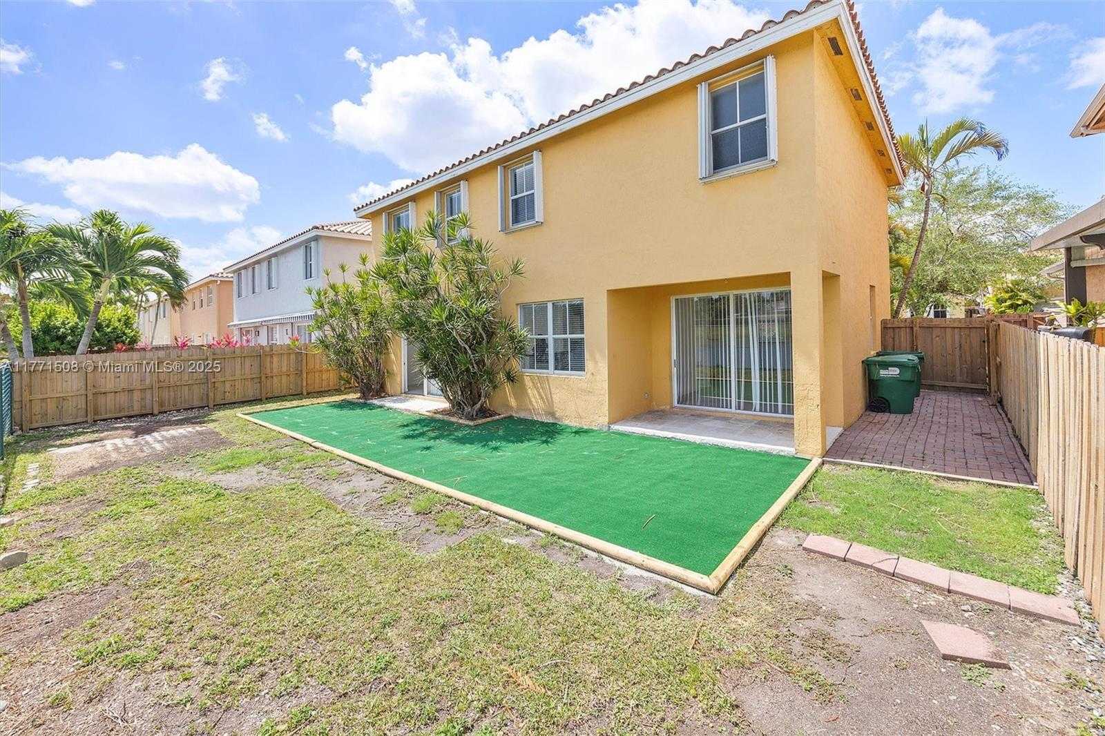 Small Image of 6161 SOUTH WEST 157TH PL, Miami Number 43