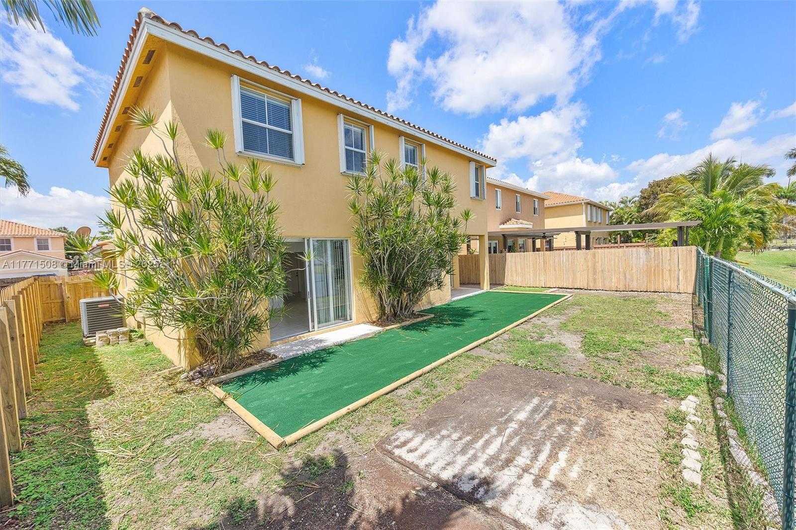 Small Image of 6161 SOUTH WEST 157TH PL, Miami Number 44