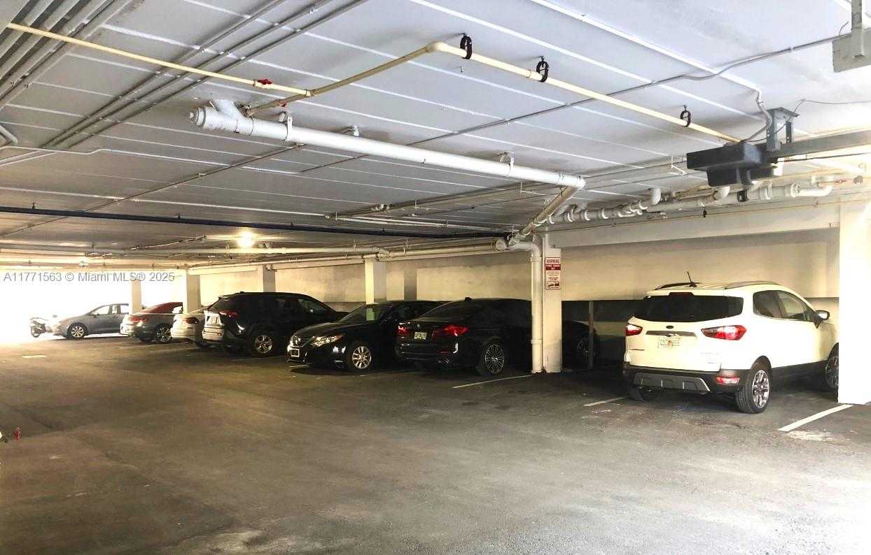 Small Image of 1545 EUCLID AVE #6B, Miami Beach Number 15