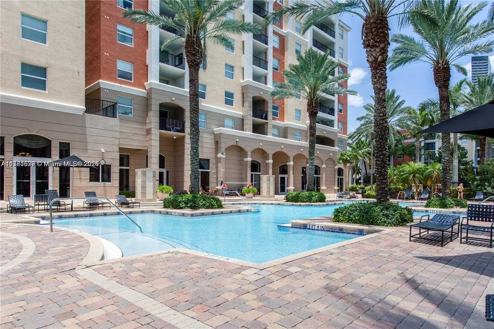 Small Image of 17145 NORTH BAY RD #4409, Sunny Isles Beach Number 12