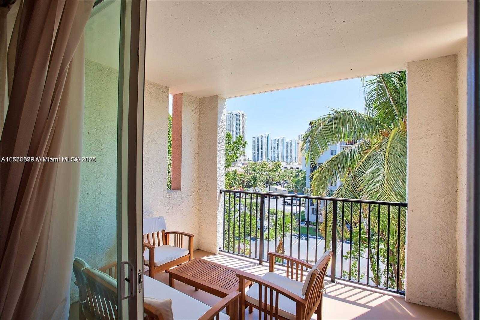 Small Image of 17145 NORTH BAY RD #4409, Sunny Isles Beach Number 6