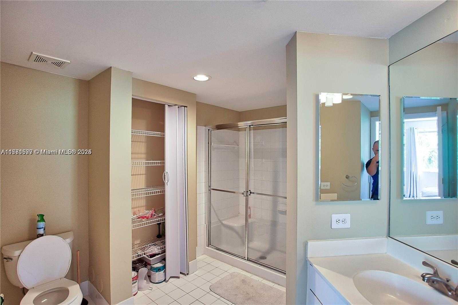 Small Image of 17145 NORTH BAY RD #4409, Sunny Isles Beach Number 9