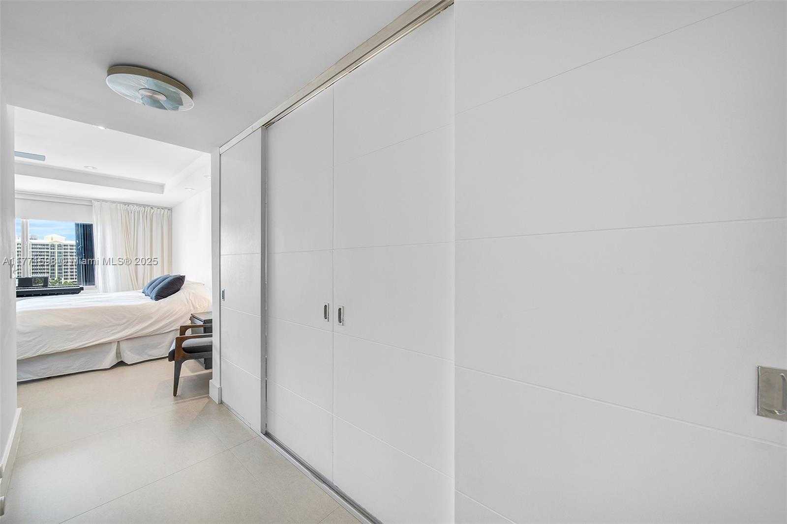 Small Image of 201 CRANDON BLVD #827, Key Biscayne Number 36