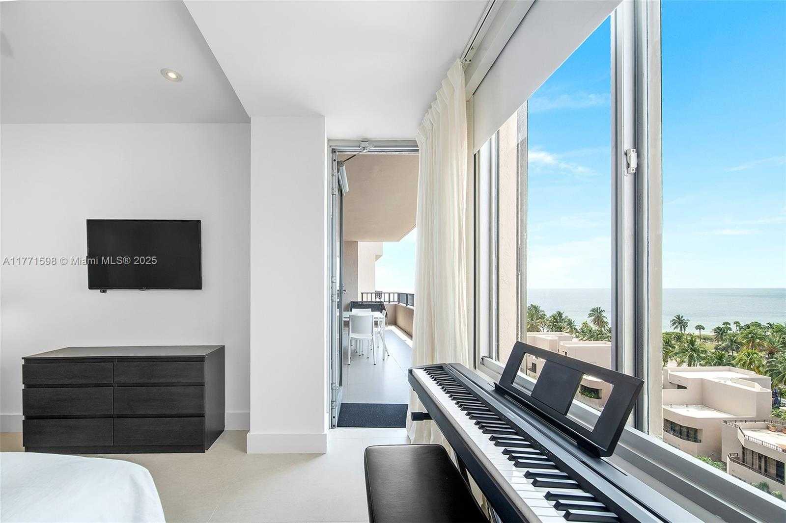 Small Image of 201 CRANDON BLVD #827, Key Biscayne Number 43