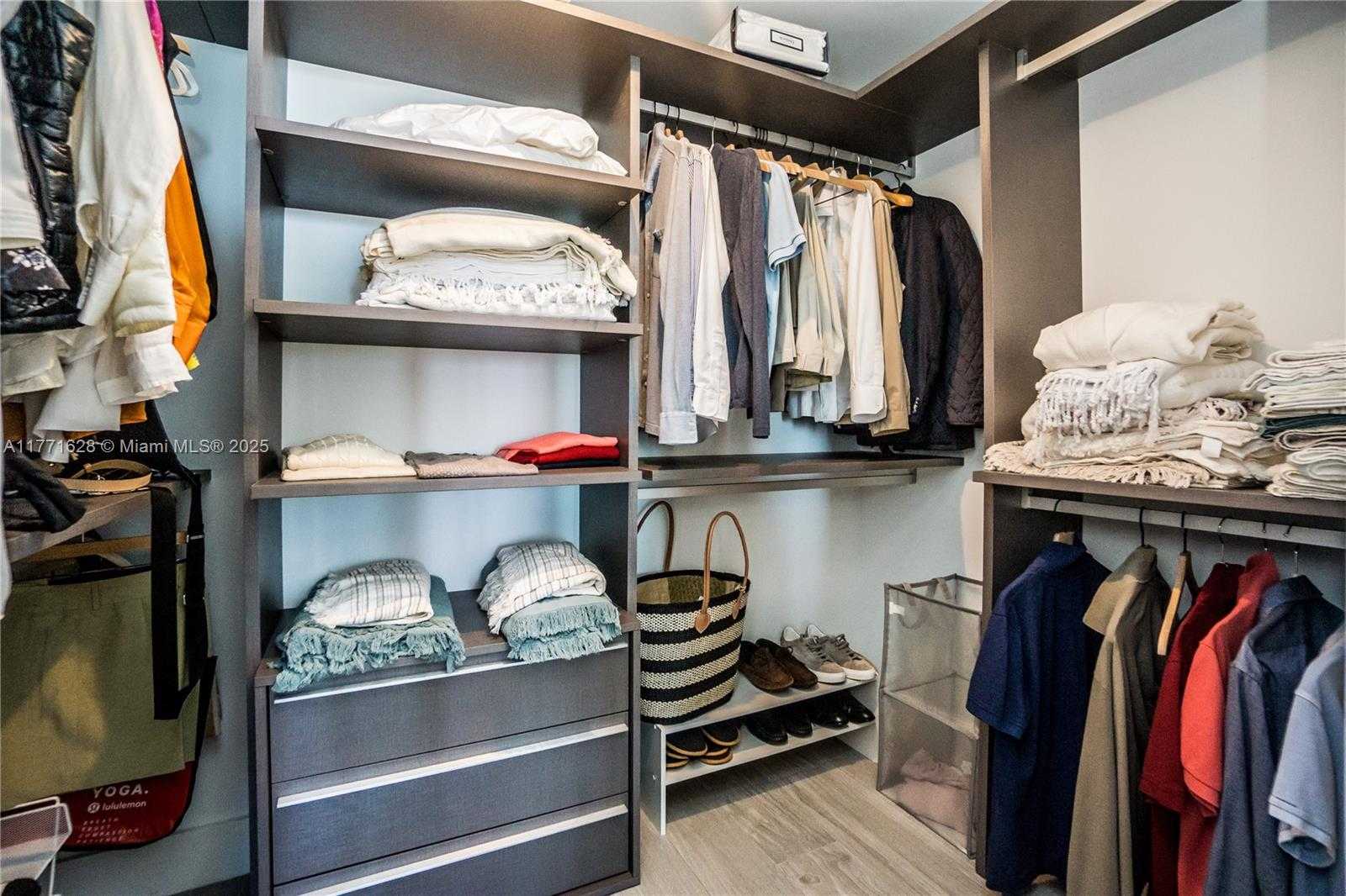 Small Image of 650 NORTH EAST 32ND ST #3505, Miami Number 22