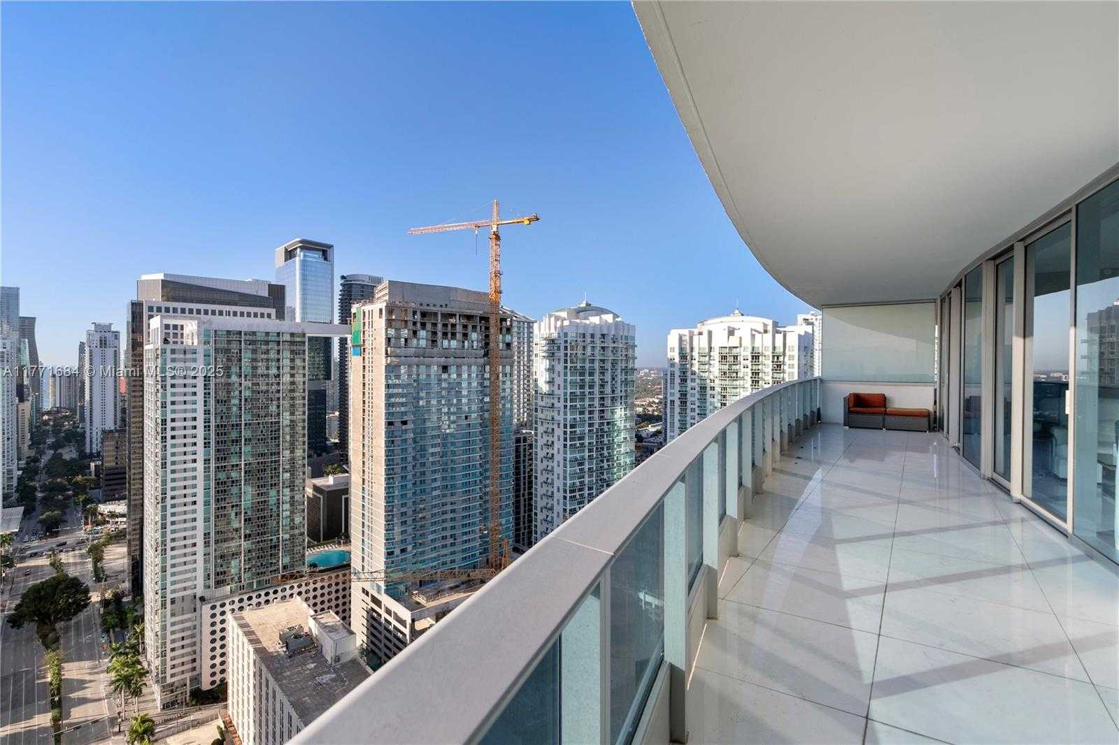 Small Image of 200 BISCAYNE BOULEVARD WAY #3904, Miami Number 12