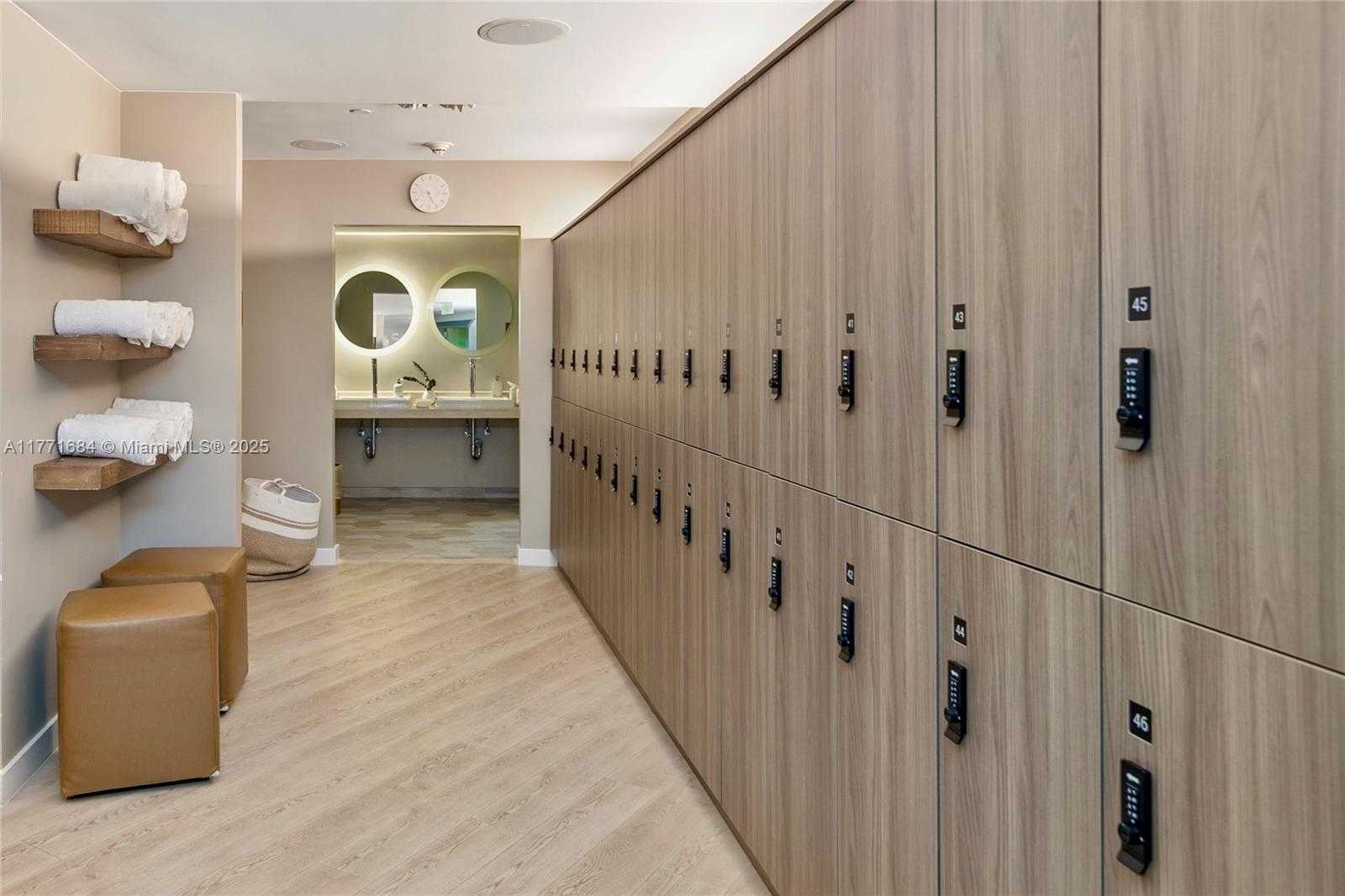 Small Image of 200 BISCAYNE BOULEVARD WAY #3904, Miami Number 27