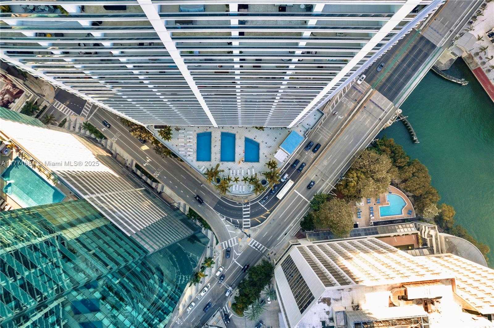 Small Image of 200 BISCAYNE BOULEVARD WAY #3904, Miami Number 35