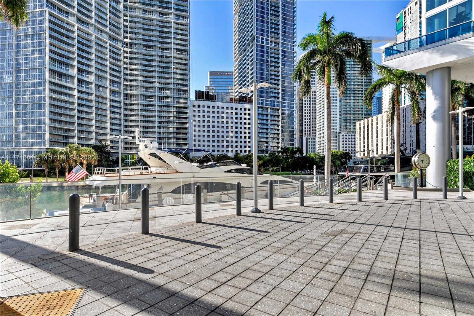 Small Image of 200 BISCAYNE BOULEVARD WAY #3904, Miami Number 36