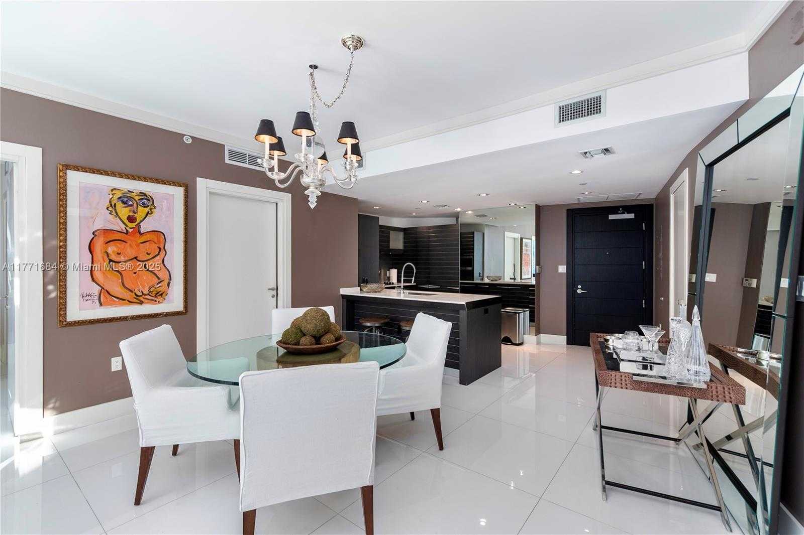 Small Image of 200 BISCAYNE BOULEVARD WAY #3904, Miami Number 7