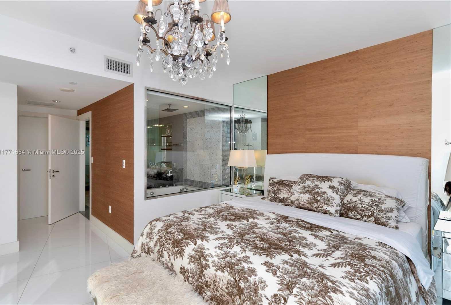 Small Image of 200 BISCAYNE BOULEVARD WAY #3904, Miami Number 8